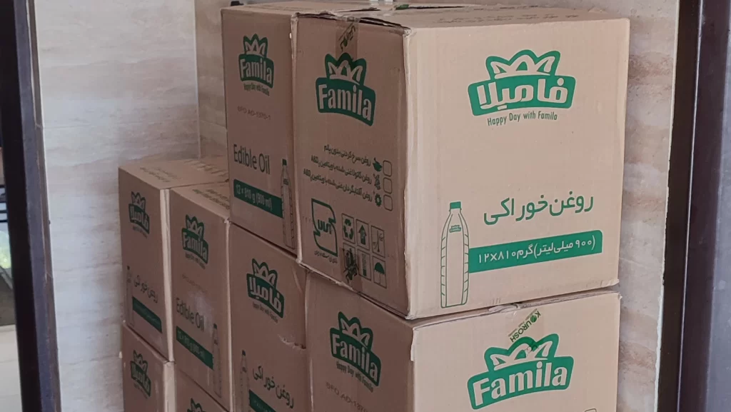 گلرنگ تتبرع بمئة كرتون زيت لجمعية امید