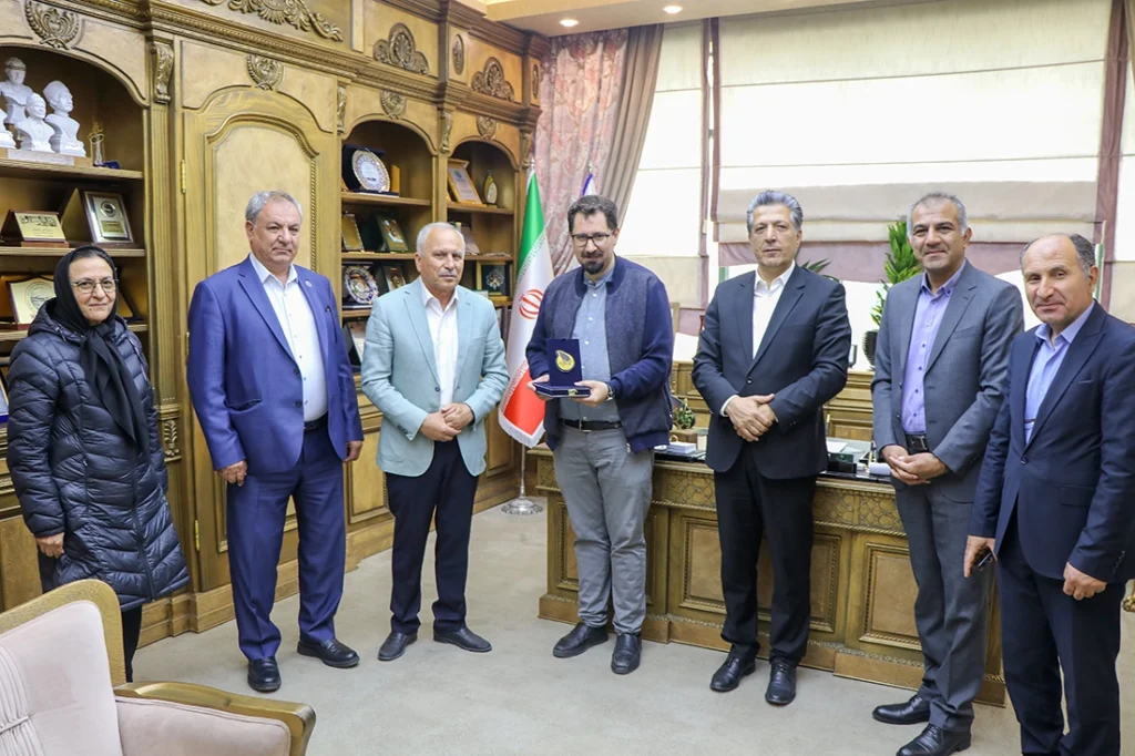 قدردانی انجمن خیریه امید از همراهی رئیس اتاق بازرگانی ارومیه در مسیر تأمین دستگاه رادیوتراپی