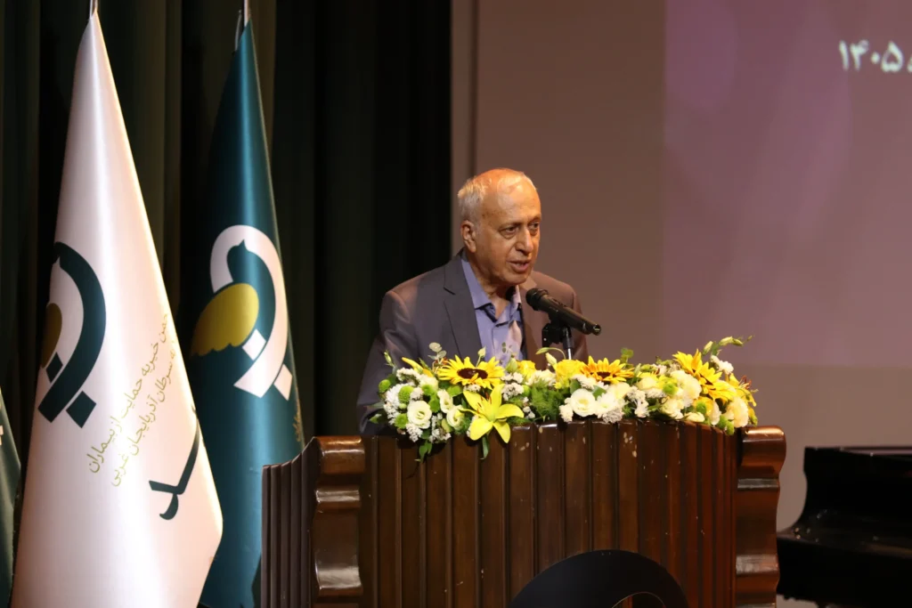 پزشکی که فراتر از نسخه، امید نوشت